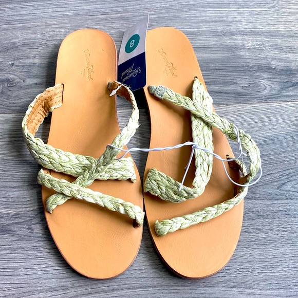 Universal Thread Women’s Opal Sandal - Picture 2 of 7